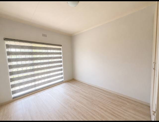 3 BEDROOM HOUSE TO LET IN BEDWORTH PARK